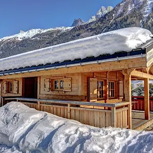 https://chalets-ile-des-barrats.hotels-rhonealpes.com